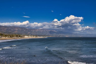 Santa Barbara Mesa 'da Rüzgarlı Gün