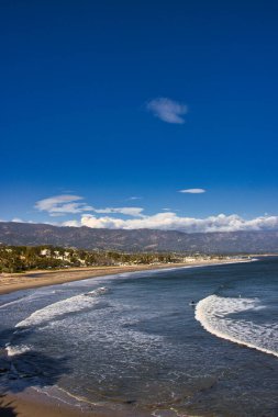 Windy Spring day on the SantaBarbara Mesa