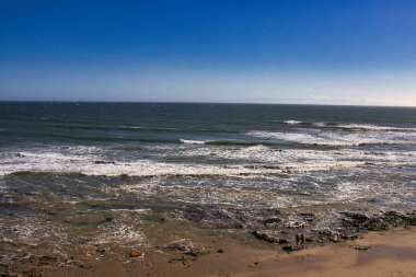 Santa Barbara Mesa 'da Rüzgarlı Bahar Günü