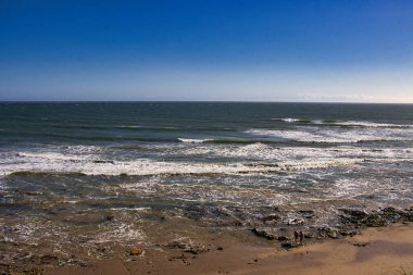 Santa Barbara Mesa 'da Rüzgarlı Bahar Günü