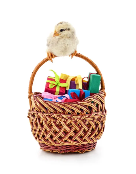 Small Chicken Basket Gifts Isolated White Background — Stock Photo, Image