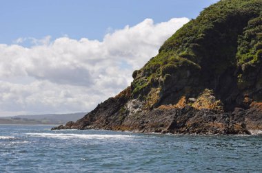Chiloe Adası, Şili 'nin batı kıyısında, Pasifik Okyanusu' ndaki Chiloe Takımadası 'nın en büyük adasıdır..
