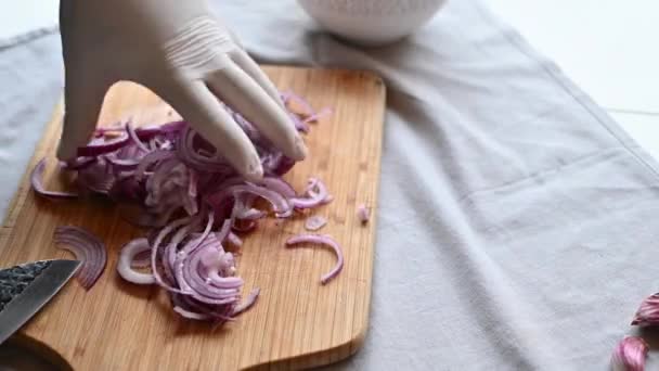 Chef Cuts Red Onion Knife Cutting Board Medium Shot High — Stock Video