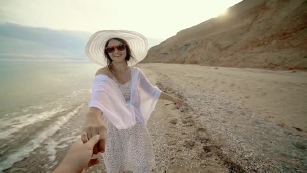 Girl Hat Glasses Holding Her Hand Turns Camera Flirts Smiles — Vídeos de Stock