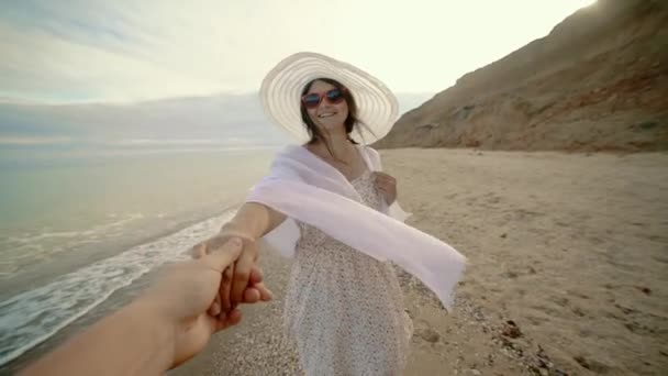 Girl Hat Glasses Holding Her Hand Turns Camera Flirts Smiles — Vídeos de Stock