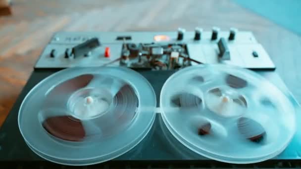 Fast Rewinding Magnetic Tape Old Reel Reel Tape Recorder Front — Stockvideo