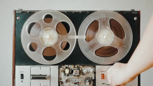 Inclusion Vintage Tape Recorder Tape Reels Which Begin Rotate Vintage — Video