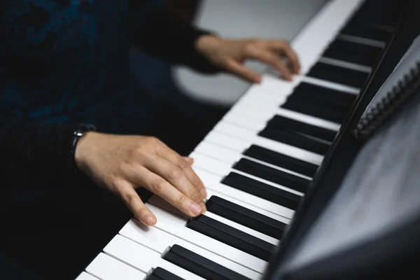 Close Womans Hands Playing Piano Reading Sheet Music High Quality — Stockfoto