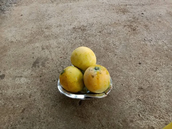 Fresh Mangoes India Have Fallen Ground — Stock Photo, Image