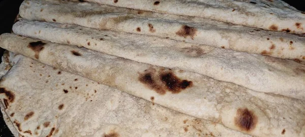 Chapati Makanan India Siap Untuk Makan Pada Gambar Meja Makan — Stok Foto