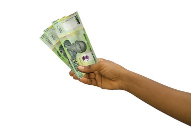 Beyaz arka planda izole edilmiş üç boyutlu İngiliz Kwanza notaları.