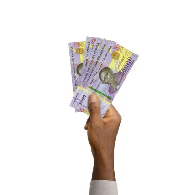 Kara El 3D 'yi tutarken 5000 Angolan Kwanza notası hazırladı.