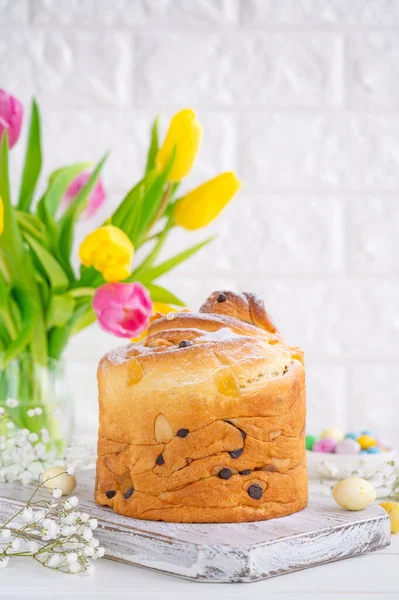 Velikonoční Kompozice Ukrajinský Velikonoční Dort Cruffin Kraffin Nebo Kulich Čokoládou — Stock fotografie