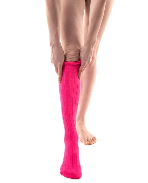 白底粉红短袜女腿 — 图库照片