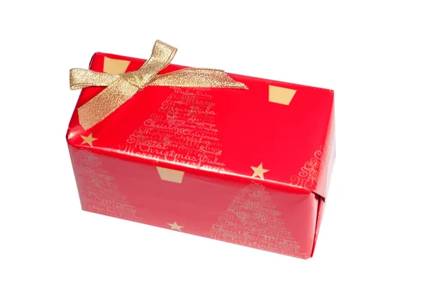 Pudełko Zapakowane Jest Czerwony Papier Upominkowy Złotym Łukiem Koncepcja Święta — Zdjęcie stockowe