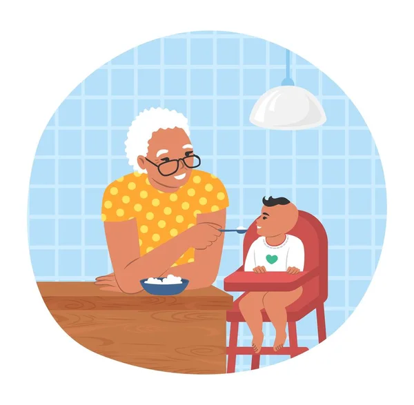 Nonna felice nutrire nipote seduto sulla sedia del bambino, illustrazione vettoriale piatta. Nonno relazioni nipotino — Vettoriale Stock