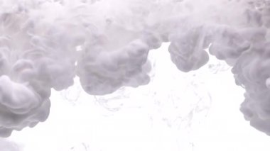 Beyaz boya bulutu fırıl fırıl dönüyor