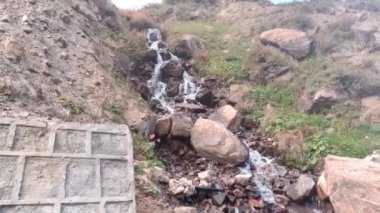 Dağdan Soğuk Kar Suyu