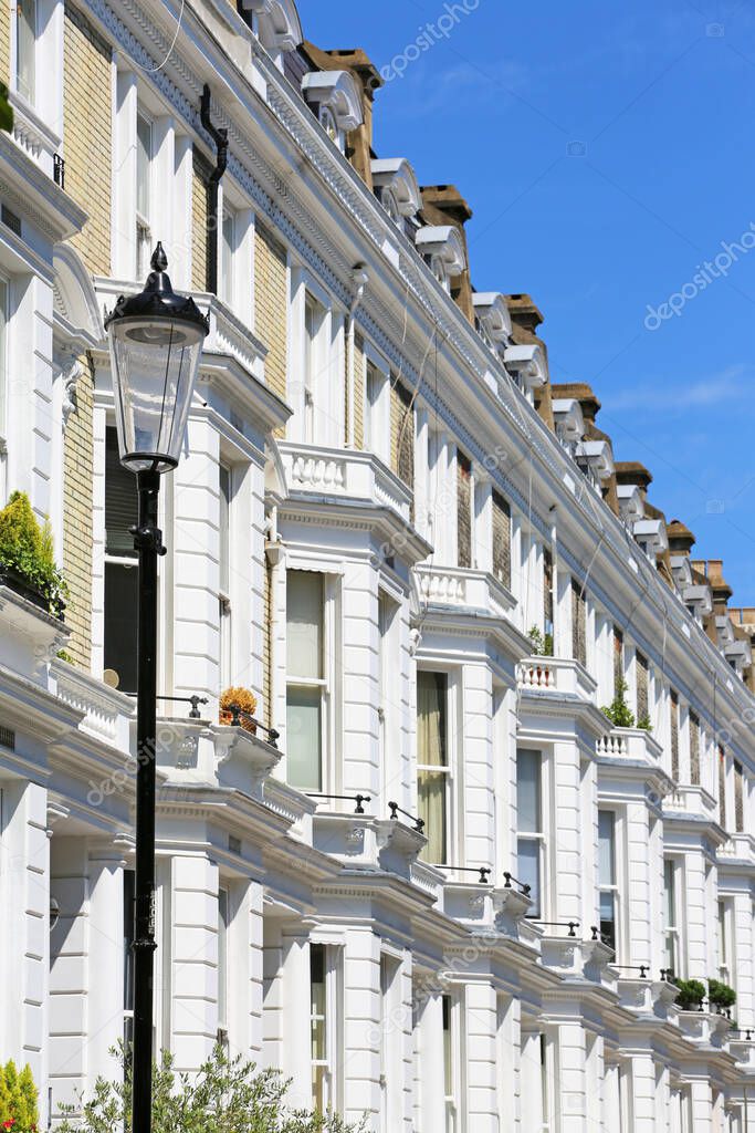 row houses in the london borough of kensington