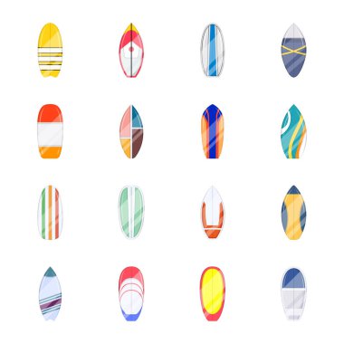 Beyaz arkaplanda izole edilmiş renkli sörf tahtaları