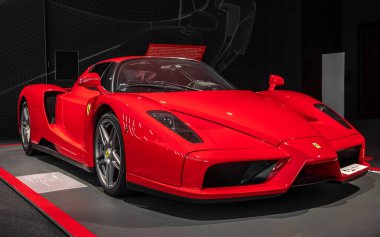Ferrari araba Dino Ferrari Maranello Ferrari müzesinde manken