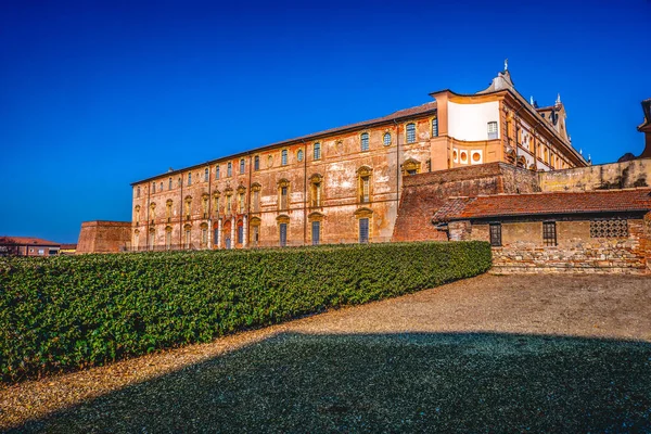 Palazzo Ducale palats i Sassuolo - Modena - Emilia Romagna - Italiens landmärke — Stockfoto