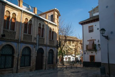 Entrance to the Plaza Larga del Albaicin