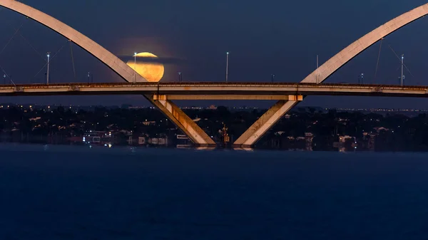 Moon Sunset Bridge Brasilia Brazil Supermoom — Stok fotoğraf