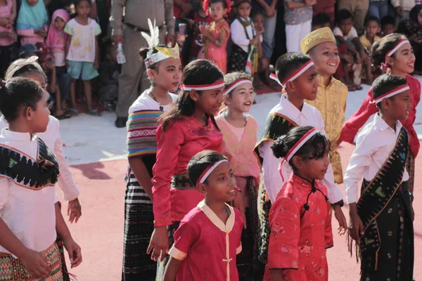 Labuan Bajo Indonésie Août 2019 Défilé Indépendance Auquel Ont Assisté — Photo