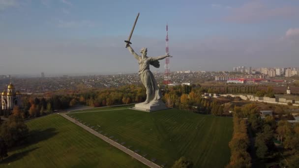 Město Volgograd Rusko Mamaev Kurgan Volá Nás Vlast Památník Hrdinů — Stock video