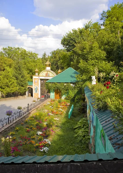 Saharnia Monasterio Santísima Trinidad Moldavia — Foto de Stock