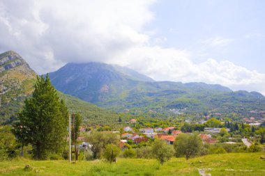 Karadağ 'daki Eski Bar' da manzara