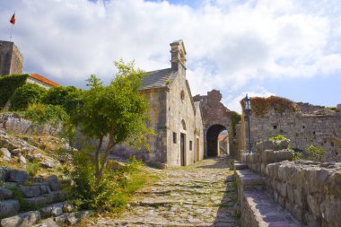 Karadağ 'ın Eski Bar kentindeki Eski Kale' de Aziz Niklas Kilisesi