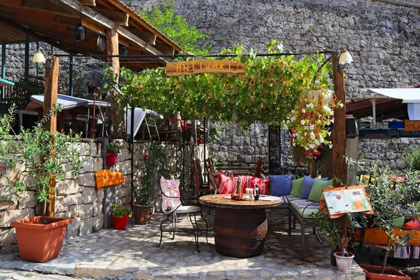 Widok Kawiarnię Uliczną Old Bar Czarnogórze — Zdjęcie stockowe