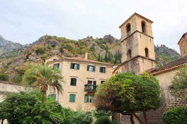 Karadağ 'ın Kotor kentindeki Eski Şehrin Mimarisi