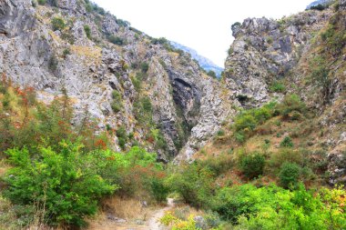 Karadağ 'da bulutlu bir günde manzara dağları