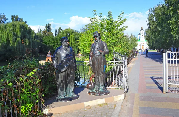 Sculptures Literary Personages Gogol Ivan Ivanovich Ivan Nikiforovich Lake Mirgorodska — Stock Photo, Image