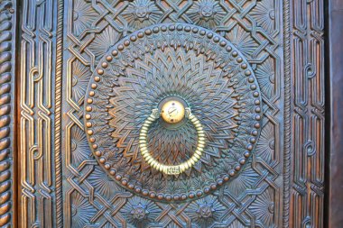 Matenadaran 'ın Kapısı - Erivan, Ermenistan' daki eski Mesrop Mashtots el yazmaları enstitüsü