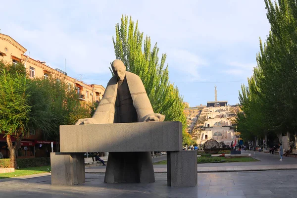 Μνημείο Του Alexander Tamanyan Αρμένιος Νεοκλασικός Αρχιτέκτονας Στο Ερεβάν Της — Φωτογραφία Αρχείου