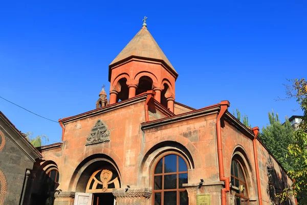 Chiesa Zoravor Surp Astvatsatsin Erevan Armenia — Foto Stock