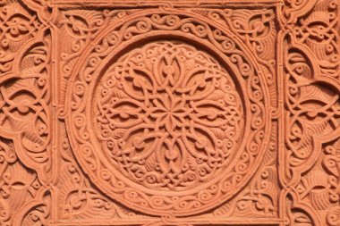 Vagharshapat, Ermenistan 'da eski bir haçkar (taş haçı) parçasının parçası