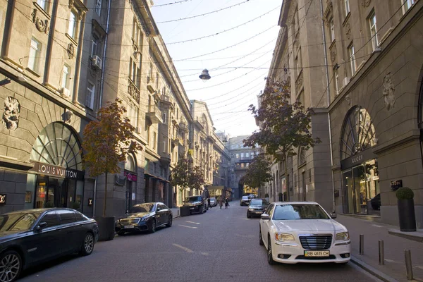 Kiev Ukraine Octobre 2021 Rue Passage Avec Boutiques Chères Dans — Photo