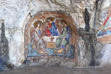 Ostrog, Karadağ - 15 Eylül 2021. Karadağ 'daki Ostrog Manastırı Mozaikleri 