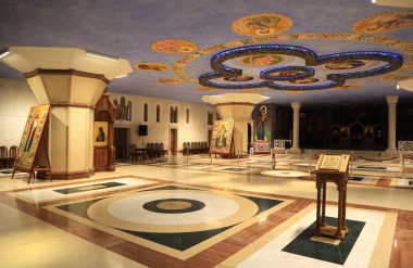  Karadağ 'ın Podgorica kentindeki İsa' nın Dirilişi Katedralinin İçi