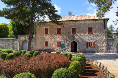 Karadağ 'ın Çetince kentindeki Biljarda veya Billiard Sarayı