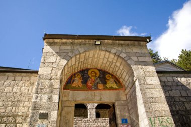 Karadağ 'ın Çetince kentinde, Kutsal Bakire Meryem' in Doğumu Ortodoks Manastırı