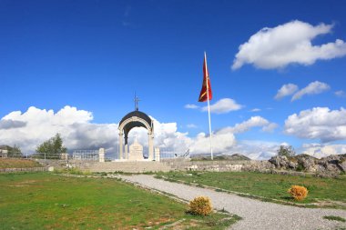 Karadağ 'ın Cetinje kentindeki Piskopos Danilo anıtı