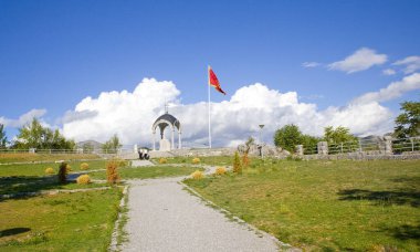 Karadağ 'ın Cetinje kentindeki Piskopos Danilo anıtı