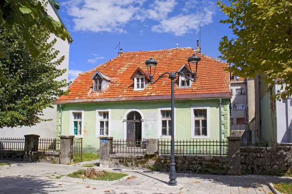 Παλιά Ιστορικά Σπίτια Στο Τσετίνιε Του Μαυροβουνίου — Φωτογραφία Αρχείου