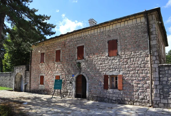 Karadağ 'ın Çetince kentindeki Biljarda veya Billiard Sarayı